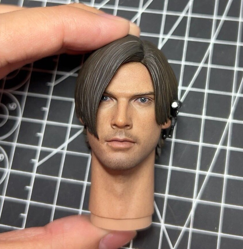 Hot Toys HT VGM22 1/6 Resident Evil Leon Kennedy Head Sculpt