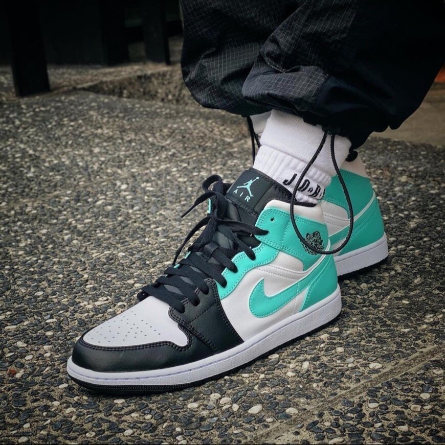 Nike Air Jordan 1 Mid Igloo Island Green White Black Mens Aj1 Shoes 132 Ebay