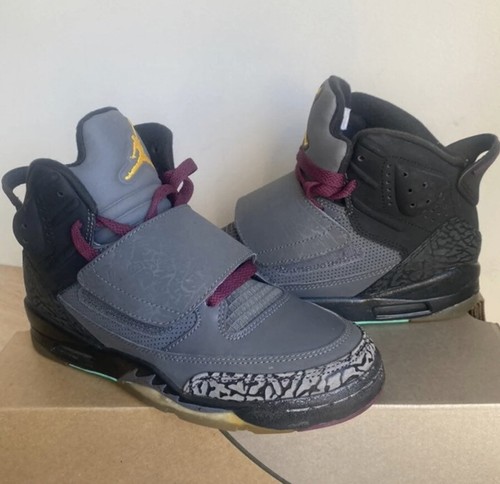 シューズ(男性用) AIR JORDAN SON OF MARS 29cm Jordan Son Of Mars Black Gym Red Grey Mens Size 9.5 Athletic
