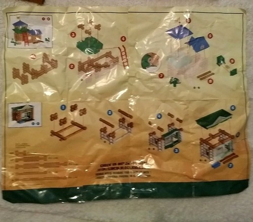 Stony Brook Town Lincoln Logs Set incomplete. See description.