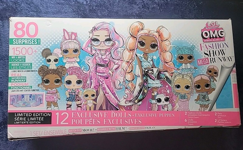 LOL Surprise Fashion Show Mega Runway Playset 80 Surprises 1500