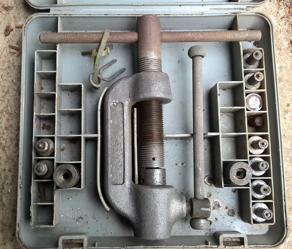 Sykes Pickavant brake pipe double lap flaring tool kit in Ferryhill