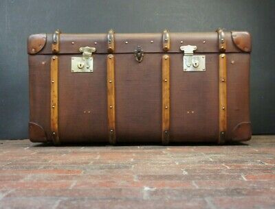 Immaculate Vintage English Banded Coffee Table Trunk Chest