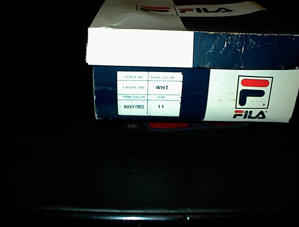 Size 11 Fila M'S POWELL XT MID (LEA/FB) basketball shoes (White/Navy/Red)