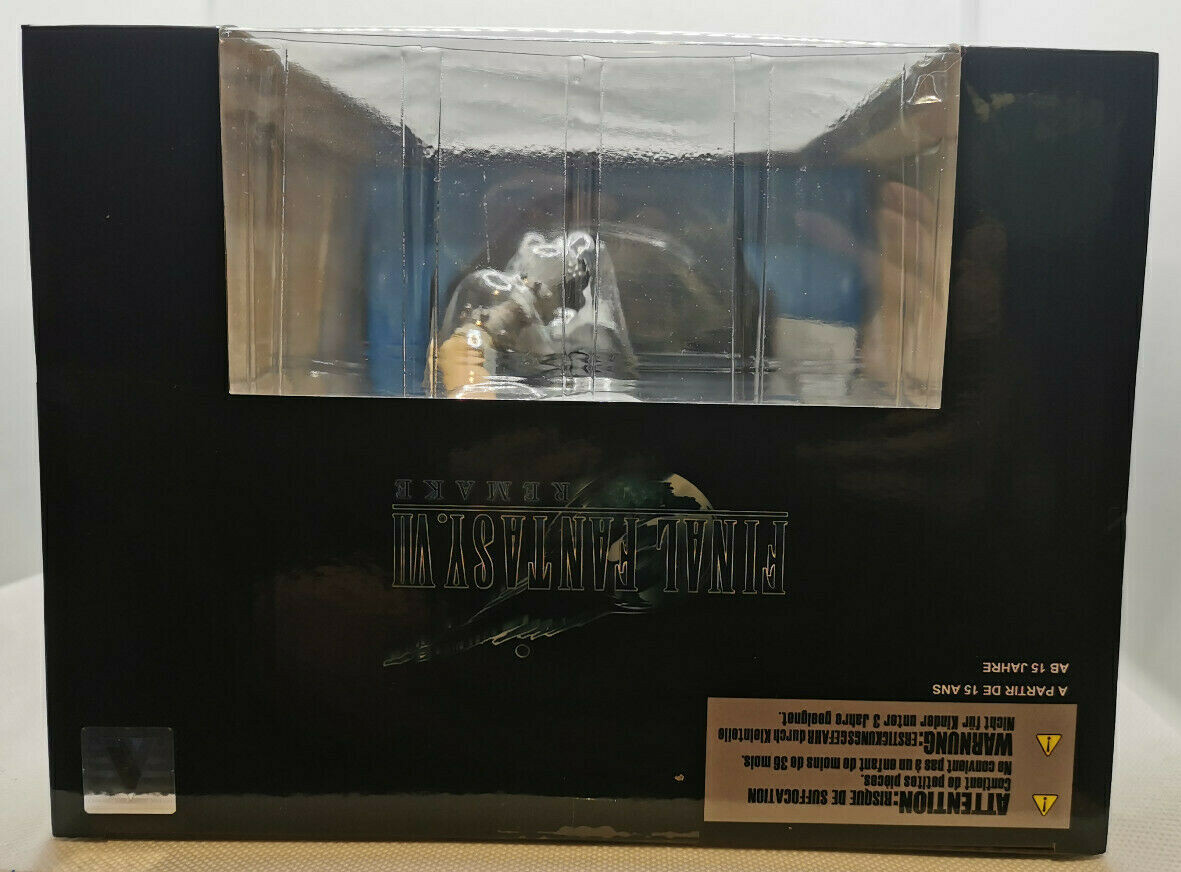 Square Enix Final Fantasy VII Remake Statuette Cloud Strife Statuette (27cm)