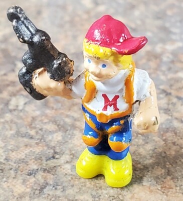 Vintage Mighty Max Figure Max With Red Hat Backpack Rope And Torch