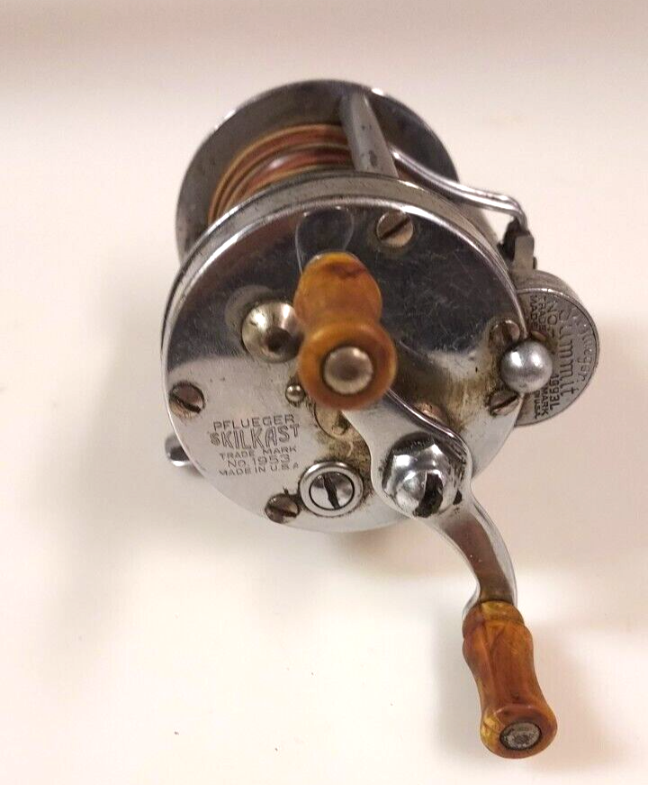 VINTAGE PFLUEGER SUMMIT 1993L SKILKAST NO 1953 FISHING REEL