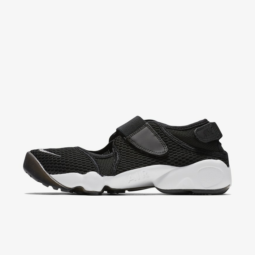 NIKE Air Rift Breathe ブラック The Nike Air Rift Gets a Menacing Black Colorway | Hypebeast