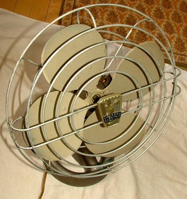 Vtg EMERSON NORTHWIND Electric Industrial Era Desk Fan 94646 Metal 4 Blade Works