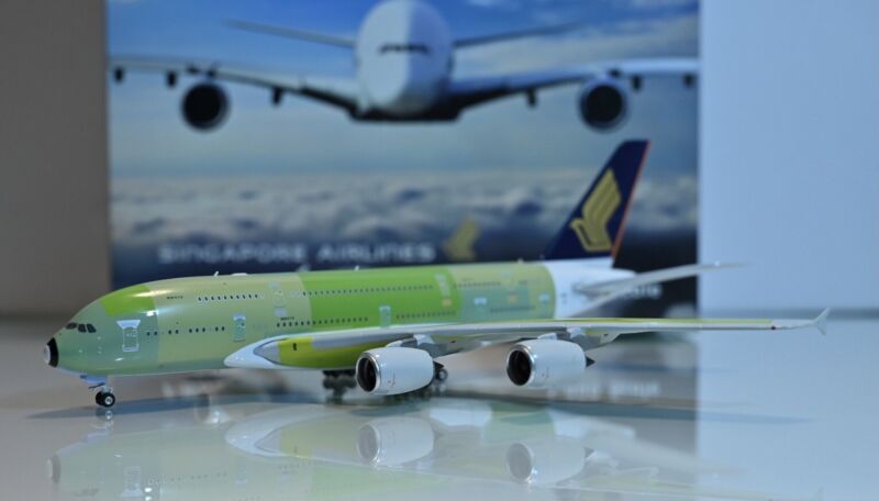 1:400 Phoenix Models Singapore Airlines A380 F-WWST 04375
