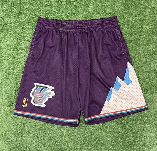 ウェア mitchell&ness shorts Mitchell & Ness Milwaukee Bucks Neon World Swingman Shorts