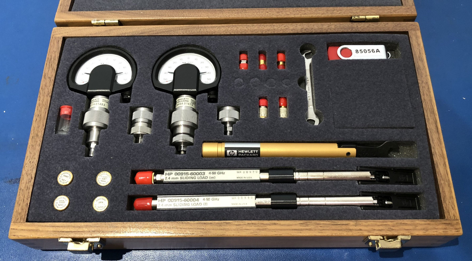 Agilent HP 85056A 2.4mm Calibration Kit - (85056K opt 2.4-2.92 - read)