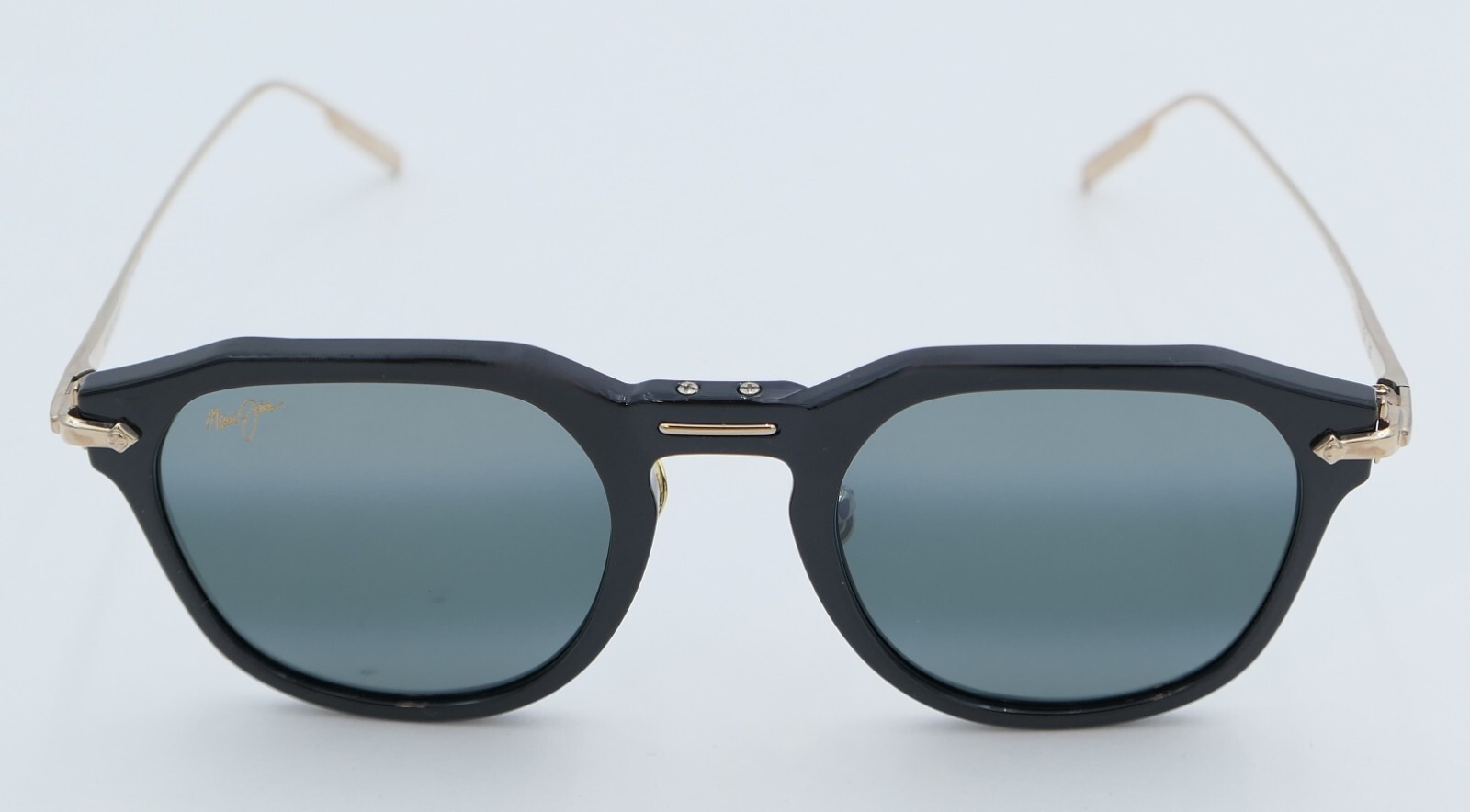 Pre-owned Maui Jim Alika "the Arctic" Polarized Luxury Sunglasses 837-02 Black W/ Gold In Gray