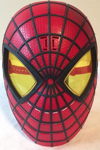 Spider-Man Talking Mask Light-Up Eyes Hasbro 2012