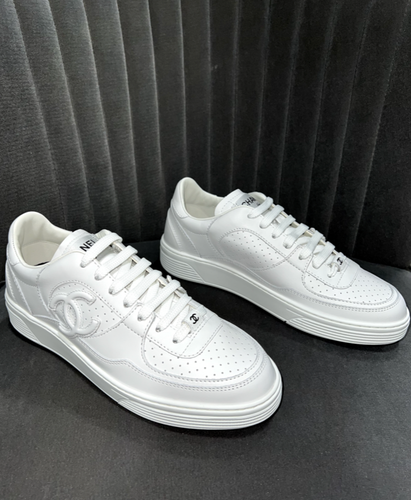 Pre-owned Chanel 23a White Calfskin Leather Cc Logo Tie Flat Runner Trainer Sneaker 38.5