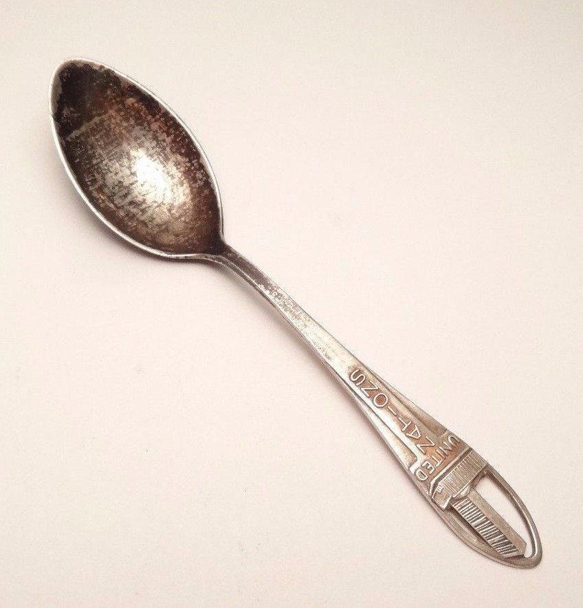 VINTAGE UNITED NATIONS STERLING SILVER 925 SOUVENIR SPOON