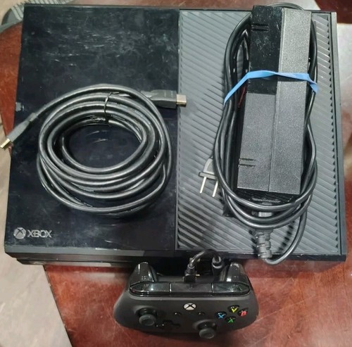 Xbox One console MODEL 1540 本体+ ケーブル Xbox One console MODEL 1540 本体+ ケーブル Xbox One - 1540
