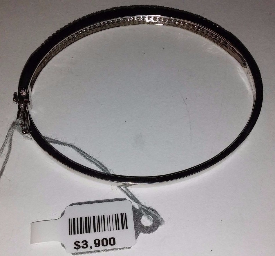 1CTTW 14KT WHITE GOLD DIAMOND BANGLE BRACELET