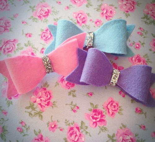 Handmade Hair Bow Using Vintage Dior Satin Fabric Pink 7.5  display picture 1