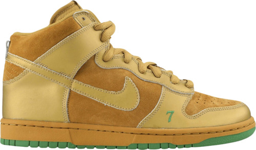 Size 8.5 - Nike SB Dunk High Pro Michigan 2005 (100 Size 8.5 - Nike SB Dunk High Pro Michigan 2005 (100