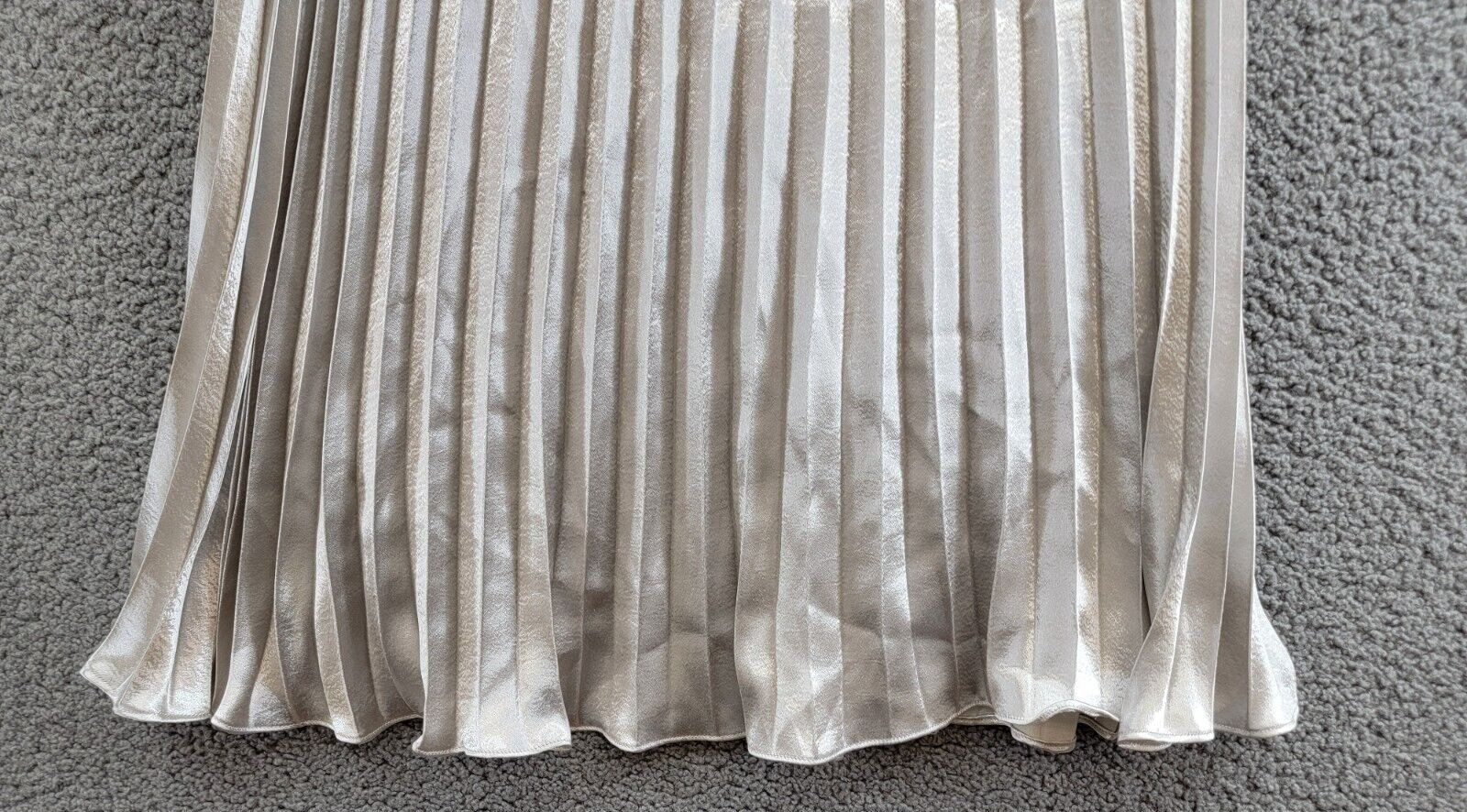 Lucy Paris Rose Metallic Pleated Midi Skirt Women's Medium Pewter Elastic Waist - Picture 4 of 15