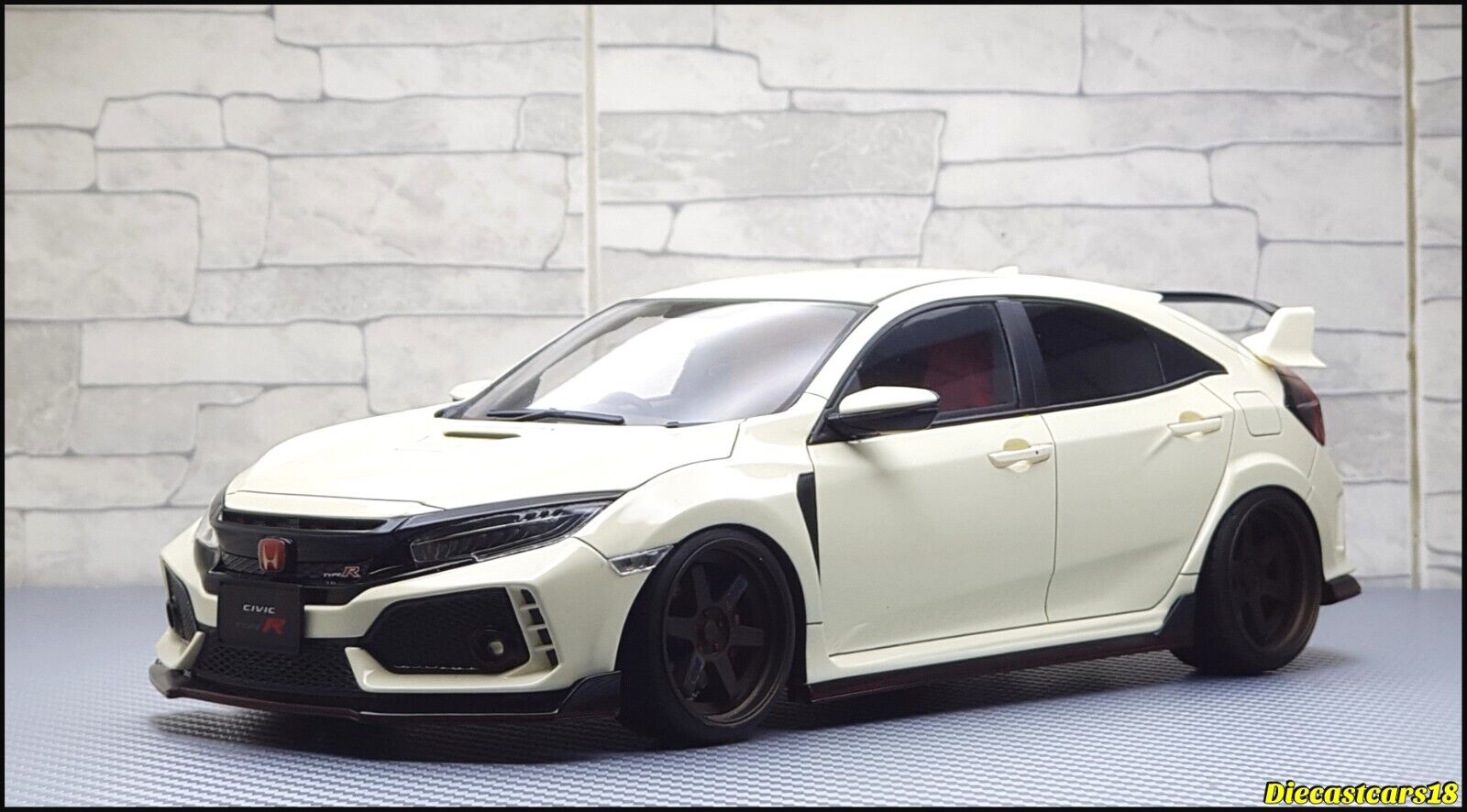 1/18 Ignition Model Honda Civic FK8 Type R White IG-1442 1/18 Ignition Model Honda Civic FK8 Type R White IG-1442