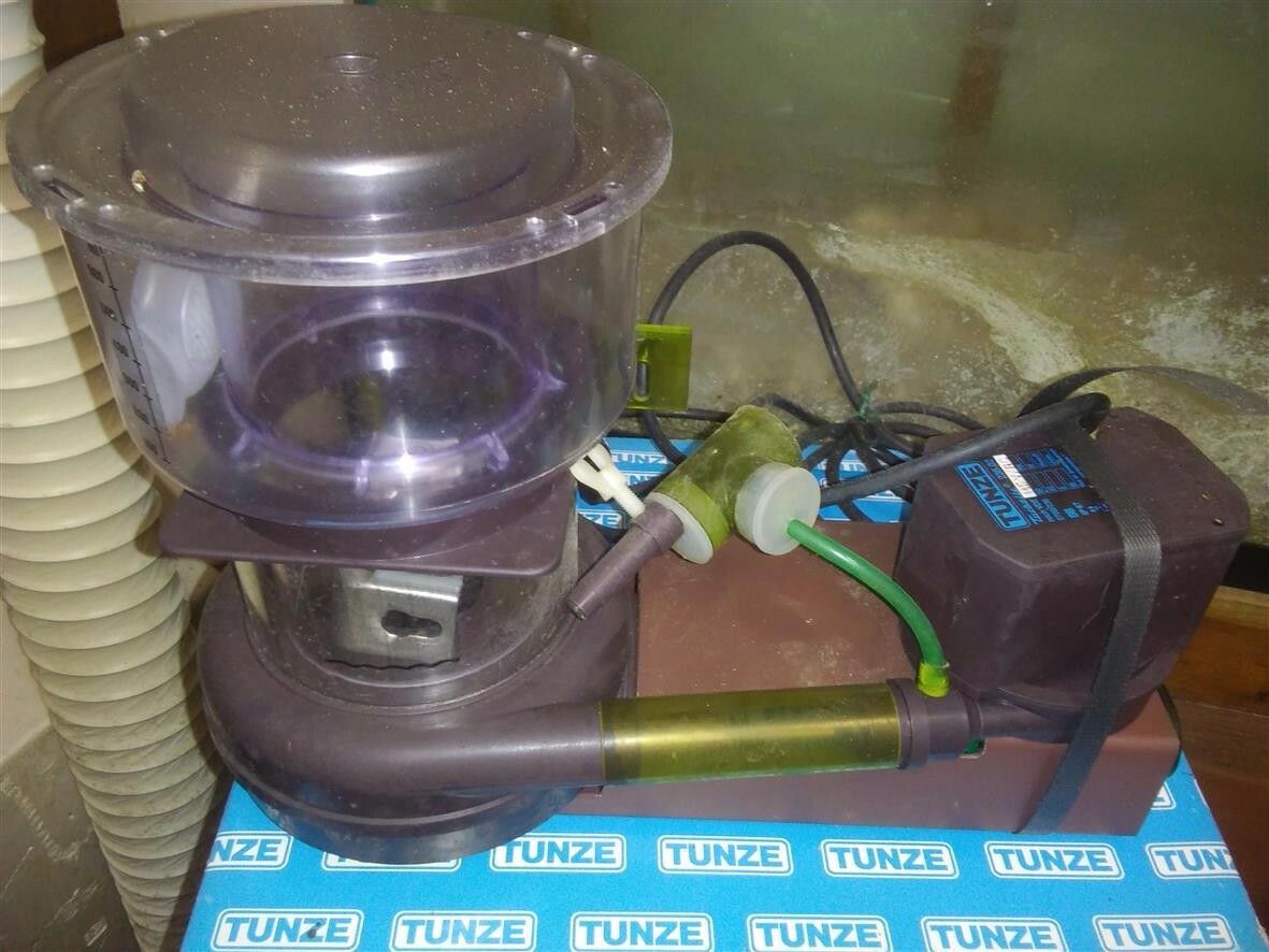 210 Gallon Acrylic Tank & all equipment, 7 feet long by 2 feet by 2 feet