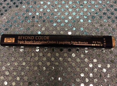Avon Beyond Color Triple Benefit Eyeshadow ~ Petal ~ New Old Stock