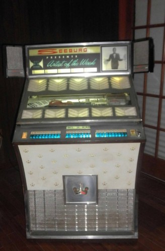 1962 Seeburg Fully loaded with 150+ classics from the 50s &  60s. Recently...