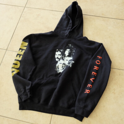 Queen Forever Band Group Black Hoodie Size Medium   MISSING NECK STRAP
