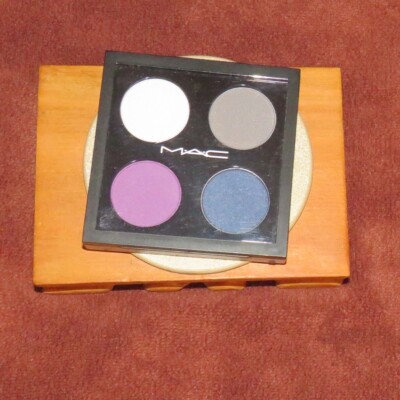MAC Hold My Gaze Eyeshadow x 4 Shadows Quad Palette RARE Disc~