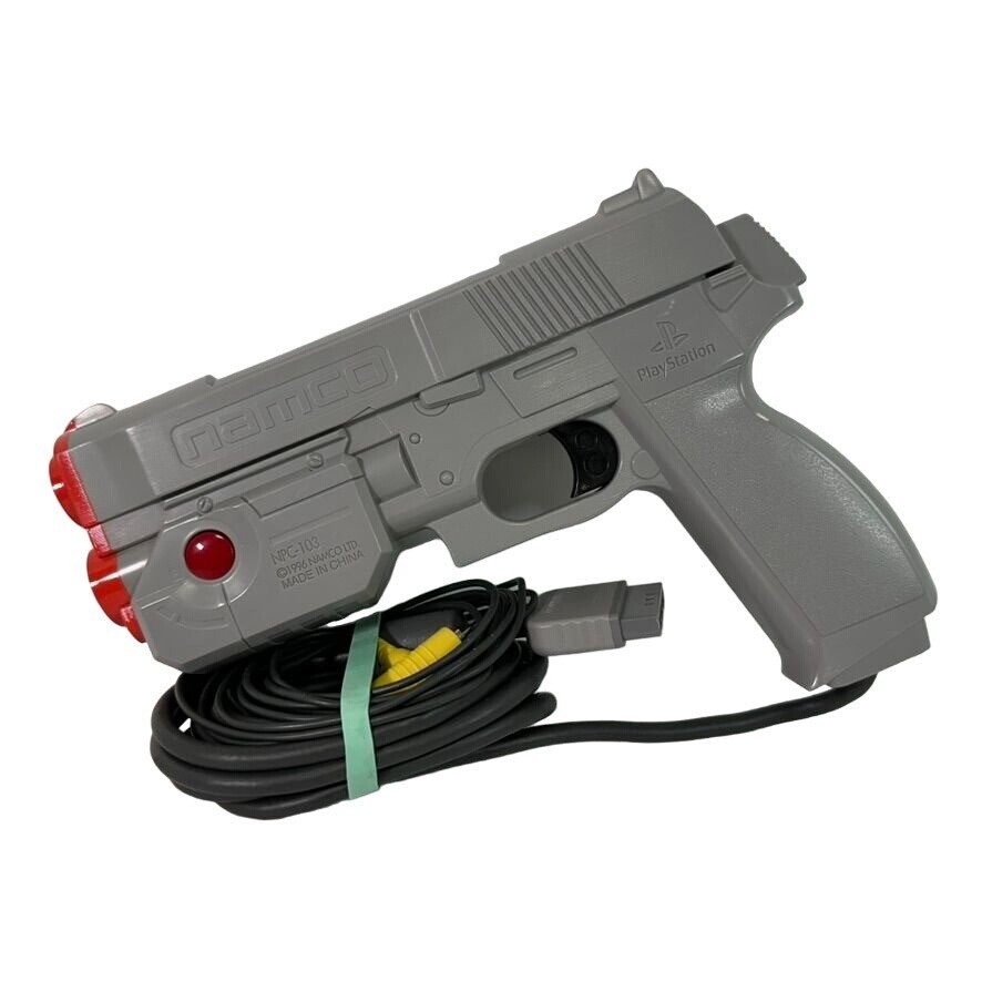 111 タケノコラン　Clowesia 'Queen Canon (OG) 111 タケノコラン Clowesia ´Queen Canon (OG)