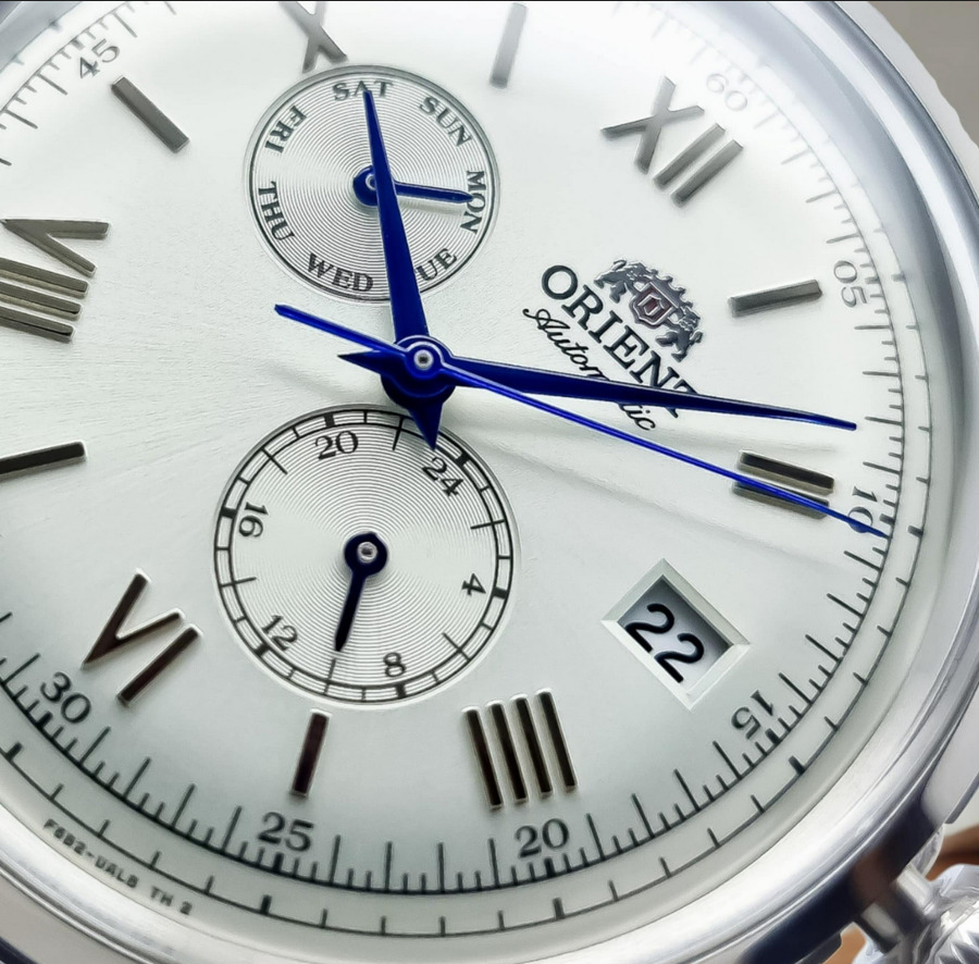 Pre-owned Orient Bambino Ra-ak0701s10b Automatic White Dial Day Date Display Men's Watch