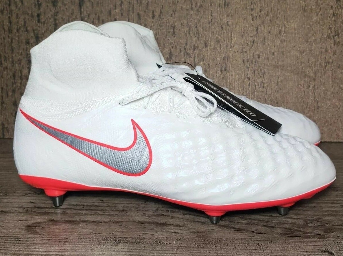 magista nike grip insole technology
