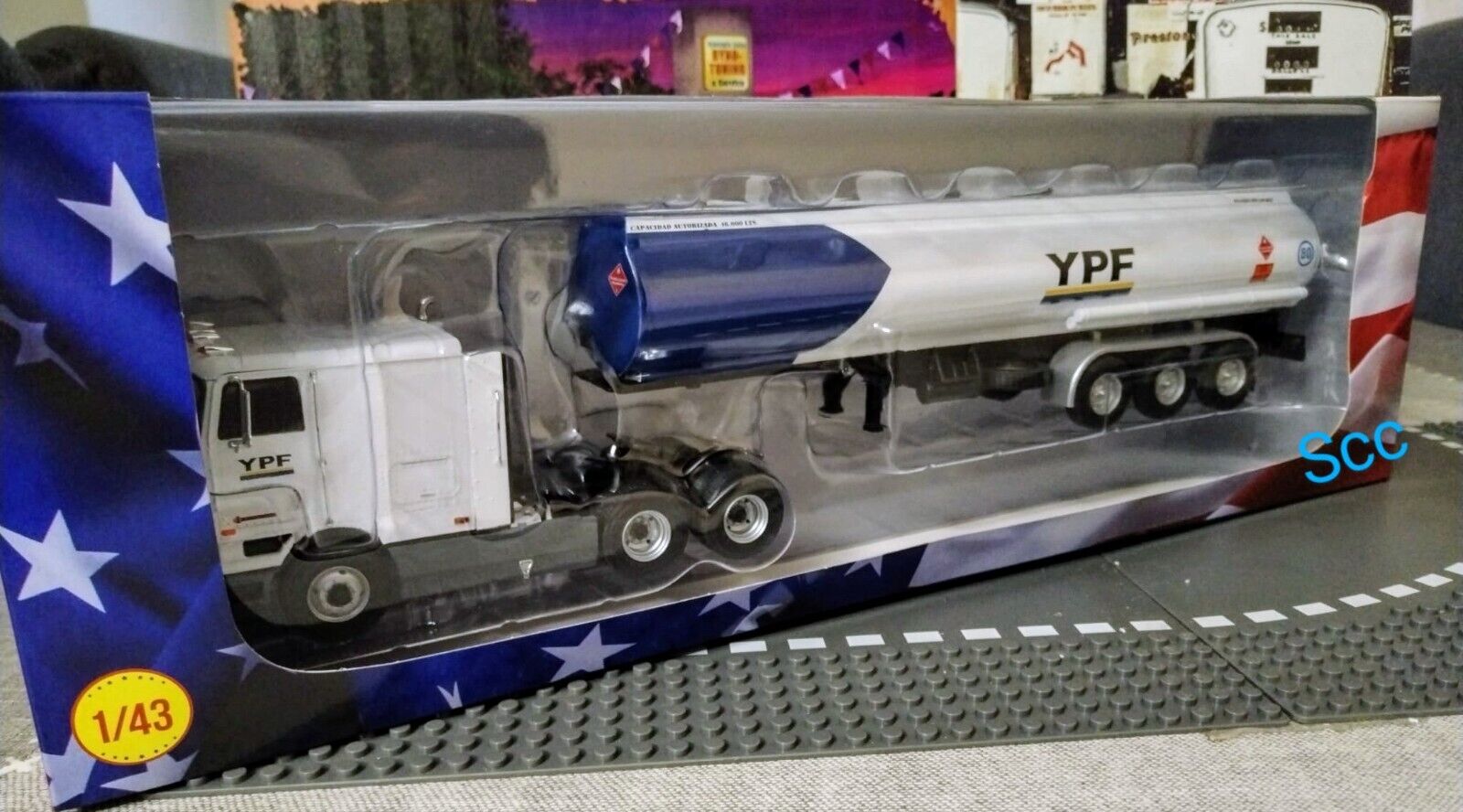 INTERNATIONAL EAGLE 9800 COE (1995) YPF OIL TRANSPORT 1/43 INTERNATIONAL EAGLE 9800 COE (1995) YPF OIL TRANSPORT 1/43