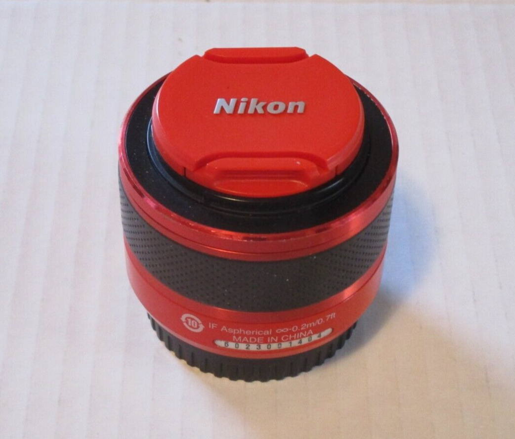 Nikon 1 Nikkor 10-30mm 1:3.5-5.6 VR 0.2m/0.7ft IF Aspherical
