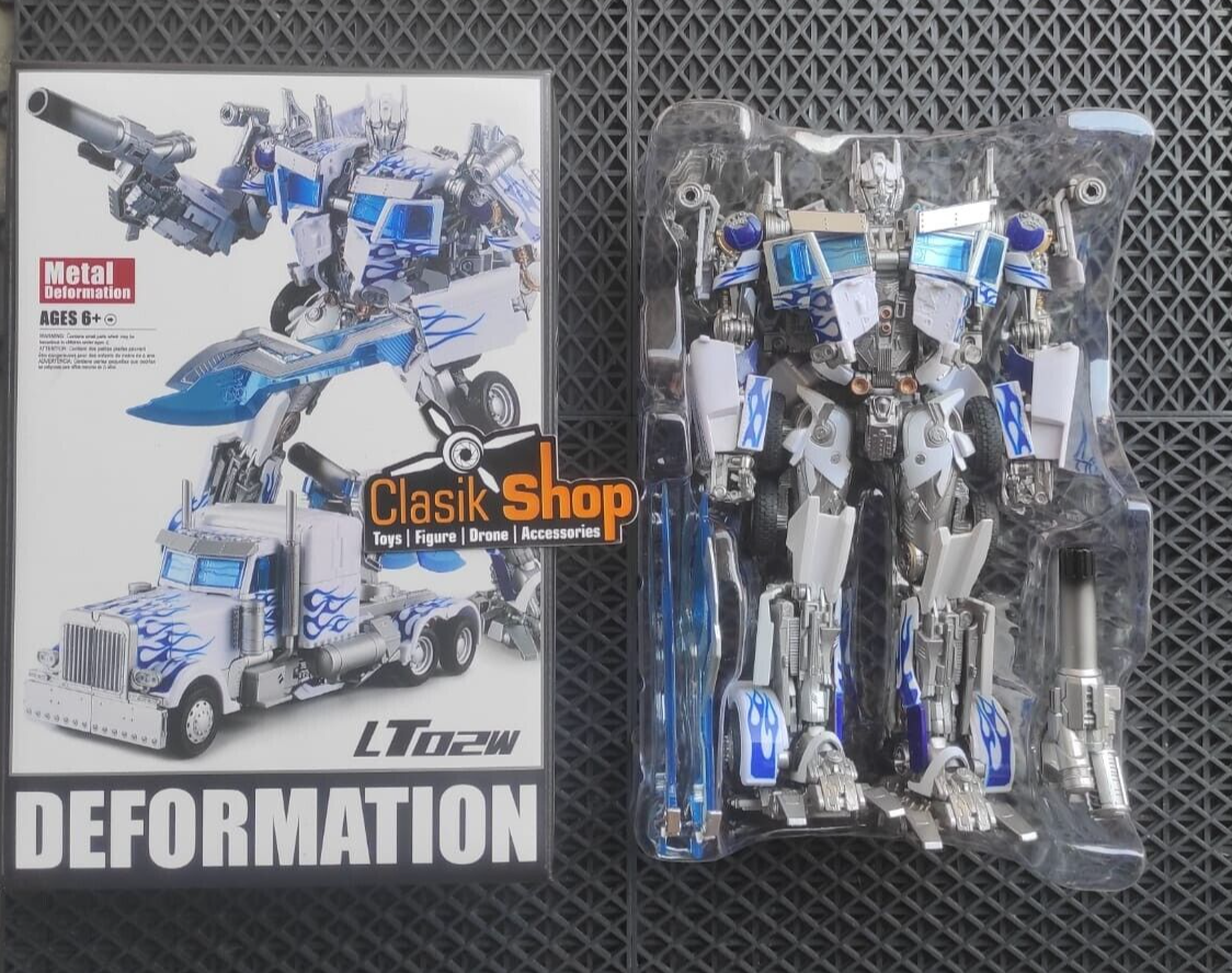 LEGENDARY TOYS LT02 
オプティマスプライム似 Blue and white LT02 LEGENDARY TOYS LT 02 MASTERPIEC Optimus
