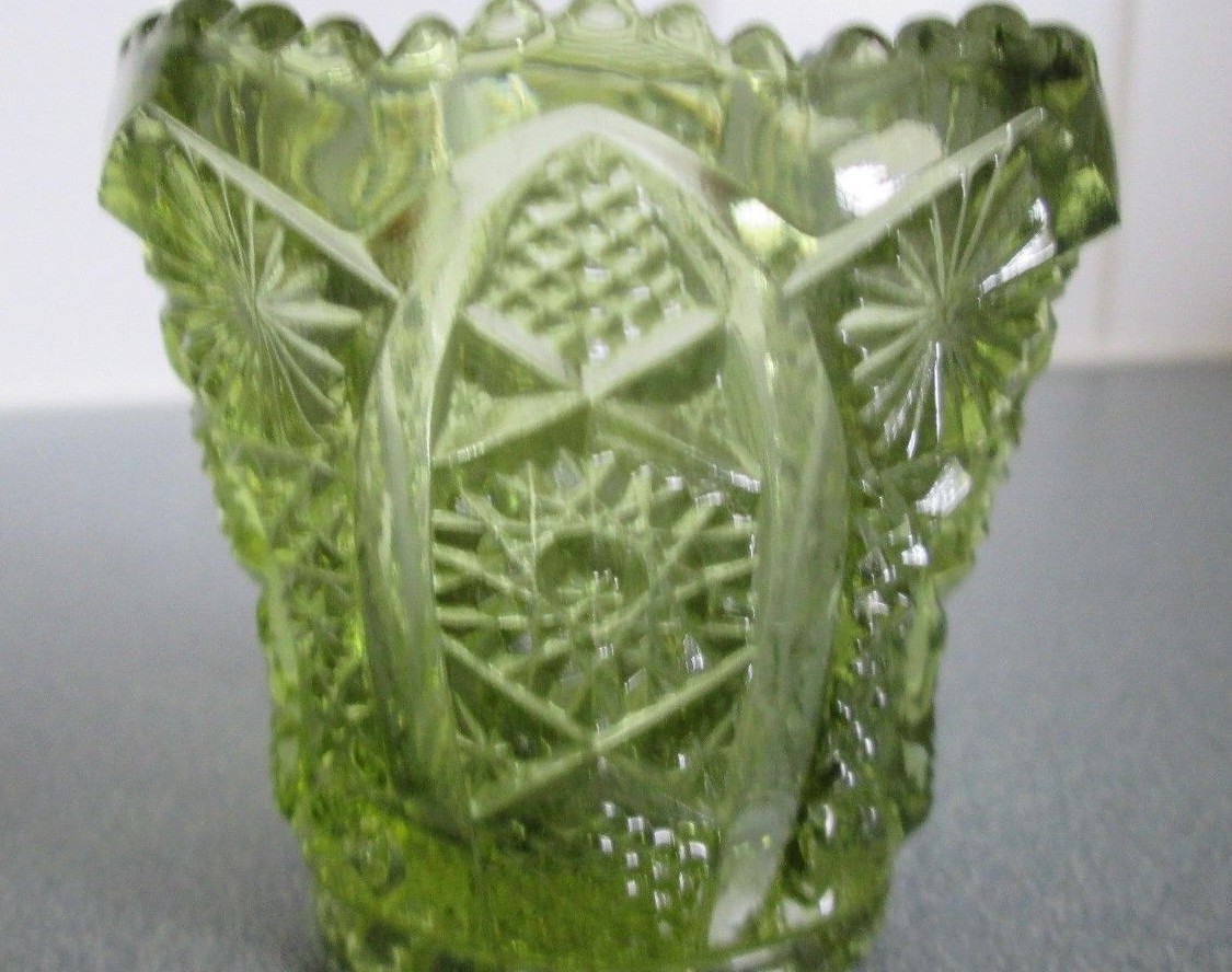 Vintage Toothpick Holder Sandwich Glass Pale Green Depression Saw Tooth Edge