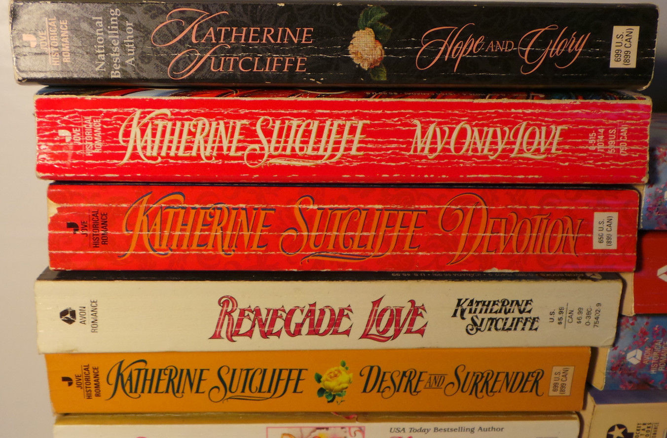 Lot of 28 paperback romance love novels 11 Sutcliffe 9 Heath 8 Bertrice Small