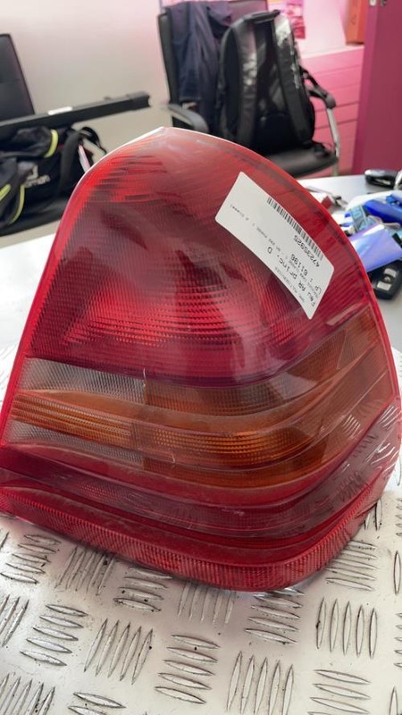 Feu Arriere Principal Droit (Feux) Mercedes Classe C 202 Phase 1 2028200466