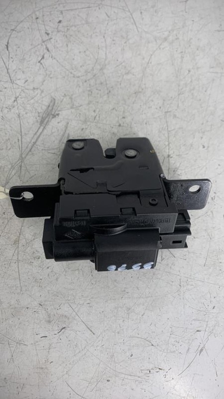 Serrure De Hayon Renault Grand Scenic 2 Phase 1 8200236512/8200947699