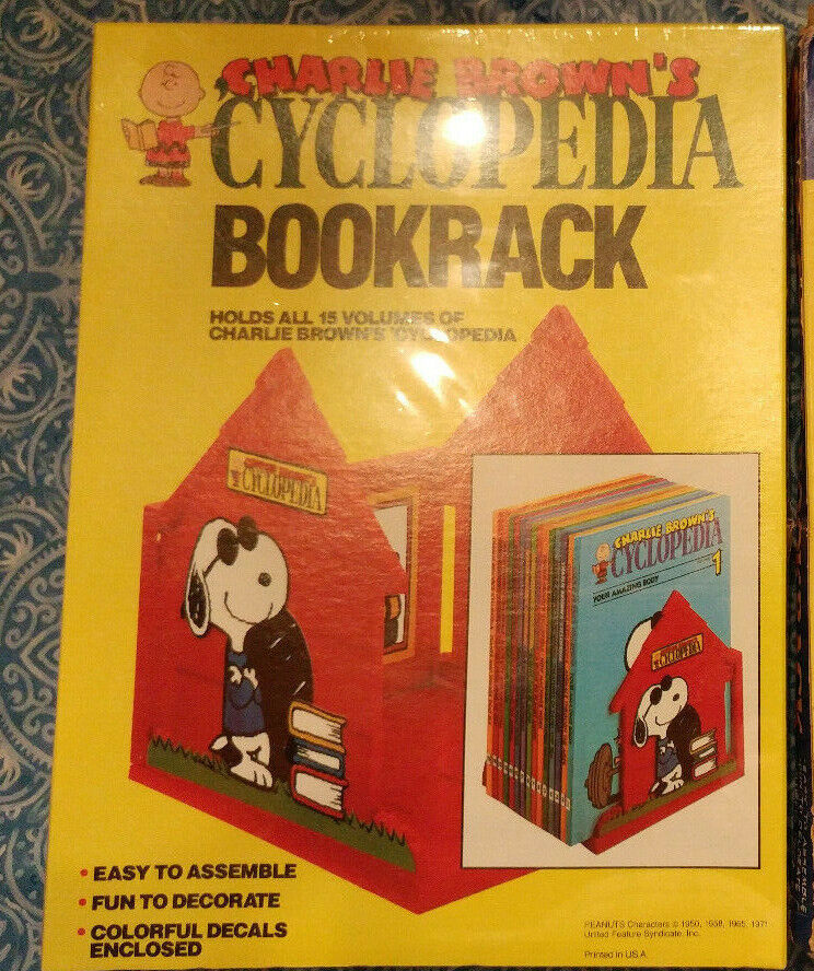 Charlie Brown's Cyclopedia スヌーピー百科事典 10冊 Charlie Brown's Cyclopedia スヌーピー百科事典 10冊 - メルカリ