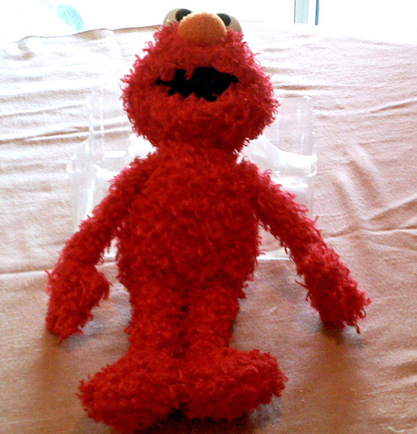 Elmo Plush Toy by Fisher Price Huggable and Soft  2008  16