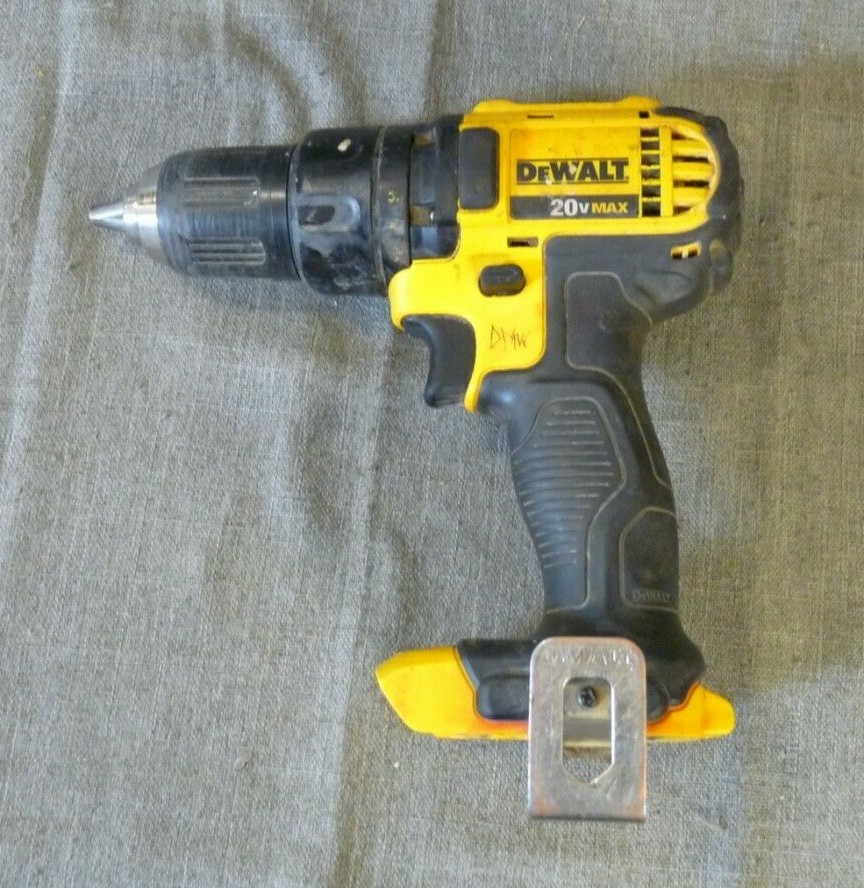 DEWALT DCD780 20V 1/2'' DRILL DRIVER DCF885 1/4'' IMPACT DRIVER (102817-4 H)