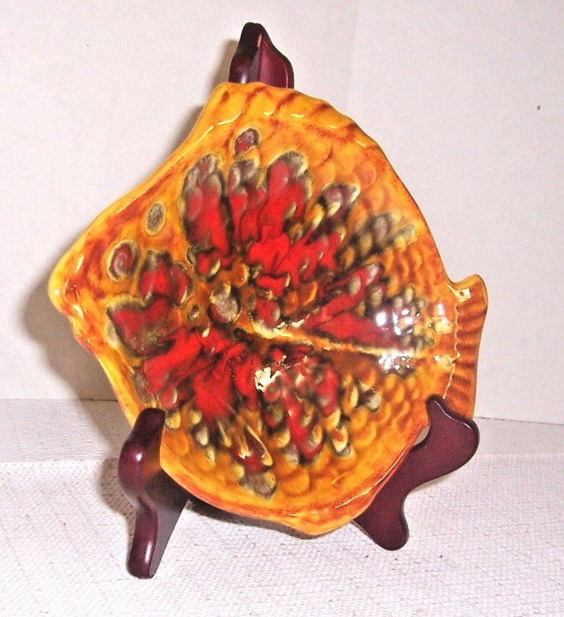 (4) Four Decorative Fish Dish Bowls Candy Plates Hand Painted (1972) Matched Set