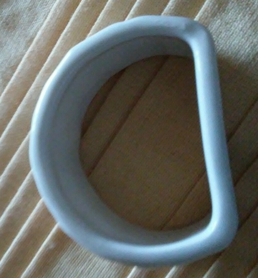 Set of 10 Ceramic Ribbon Grain Napkin Rings