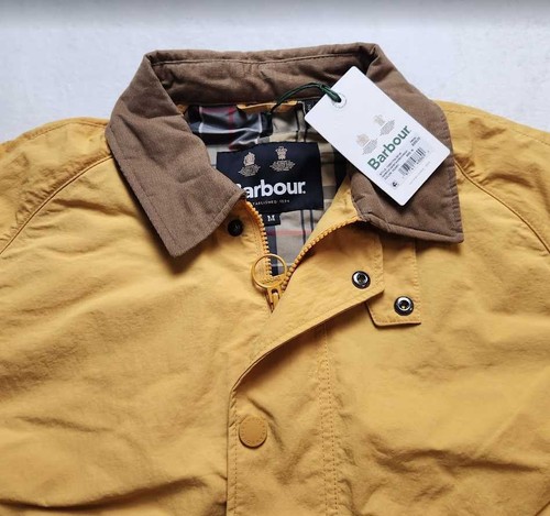 Pre-owned Barbour Men's M  X Vineyard Vines Ashby Showerproof Jacket In Color Honey In Gold