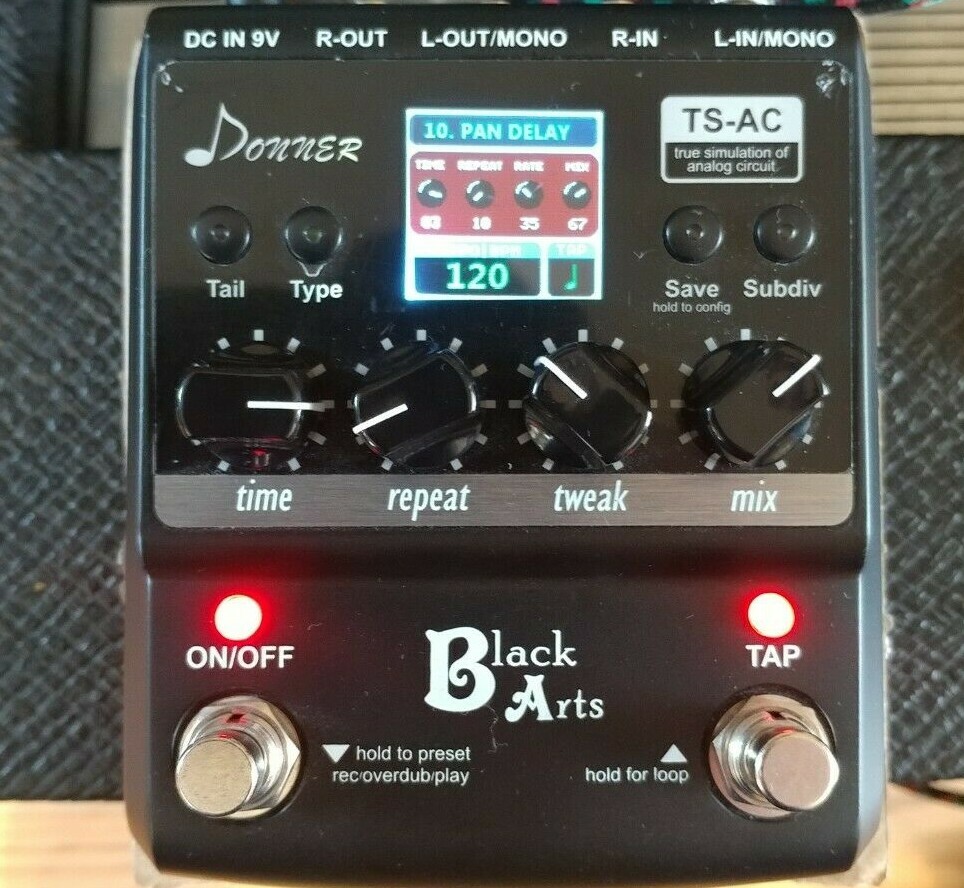 Donner Black Arts Multi Digital Delay Guitar Pedal. w