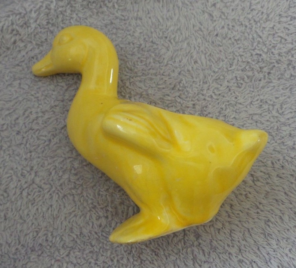 VINTAGE POTTERY YELLOW  DUCK PLANTER Unmarked 5