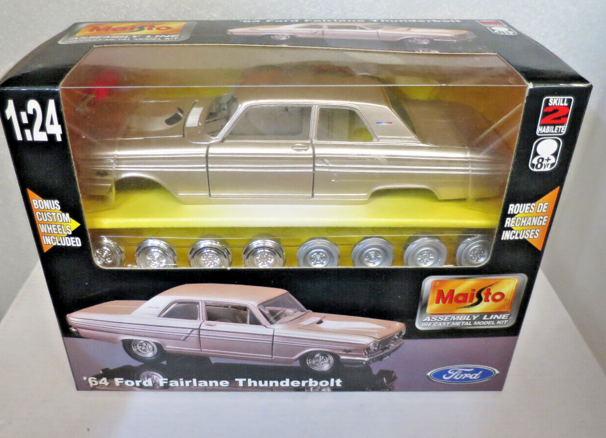 ミニカー Maisto 1964 FORD FAIRLANE THUNDERBOLT 1964 FORD FAIRLANE THUNDERBOLT MAROON MAISTO 1:24 SCALE